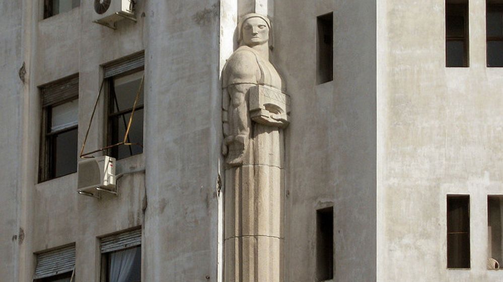 La Historia Del Desconocido “monumento A La Coima” único En El Mundo Y